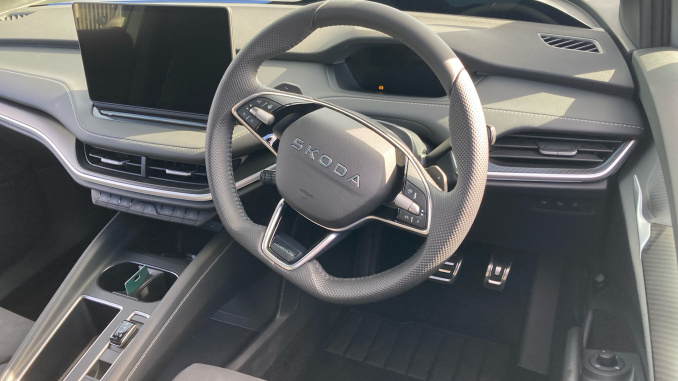Skoda Enyaq 220kW 85x Sportline 82kWh 4x4 5dr Auto Electric Estate - Image 10